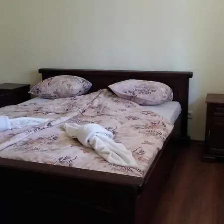 к-г луна к-с лонгоза комплекс лонгоза 게스트하우스