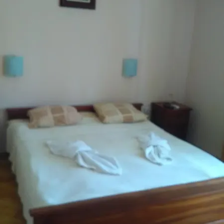 к-г луна к-с лонгоза комплекс лонгоза 3* Бяла