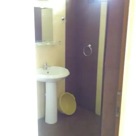 к-г луна к-с лонгоза комплекс лонгоза 게스트하우스 3*