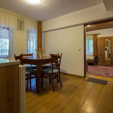 к-г луна к-с лонгоза комплекс лонгоза Къща за гости Бяла